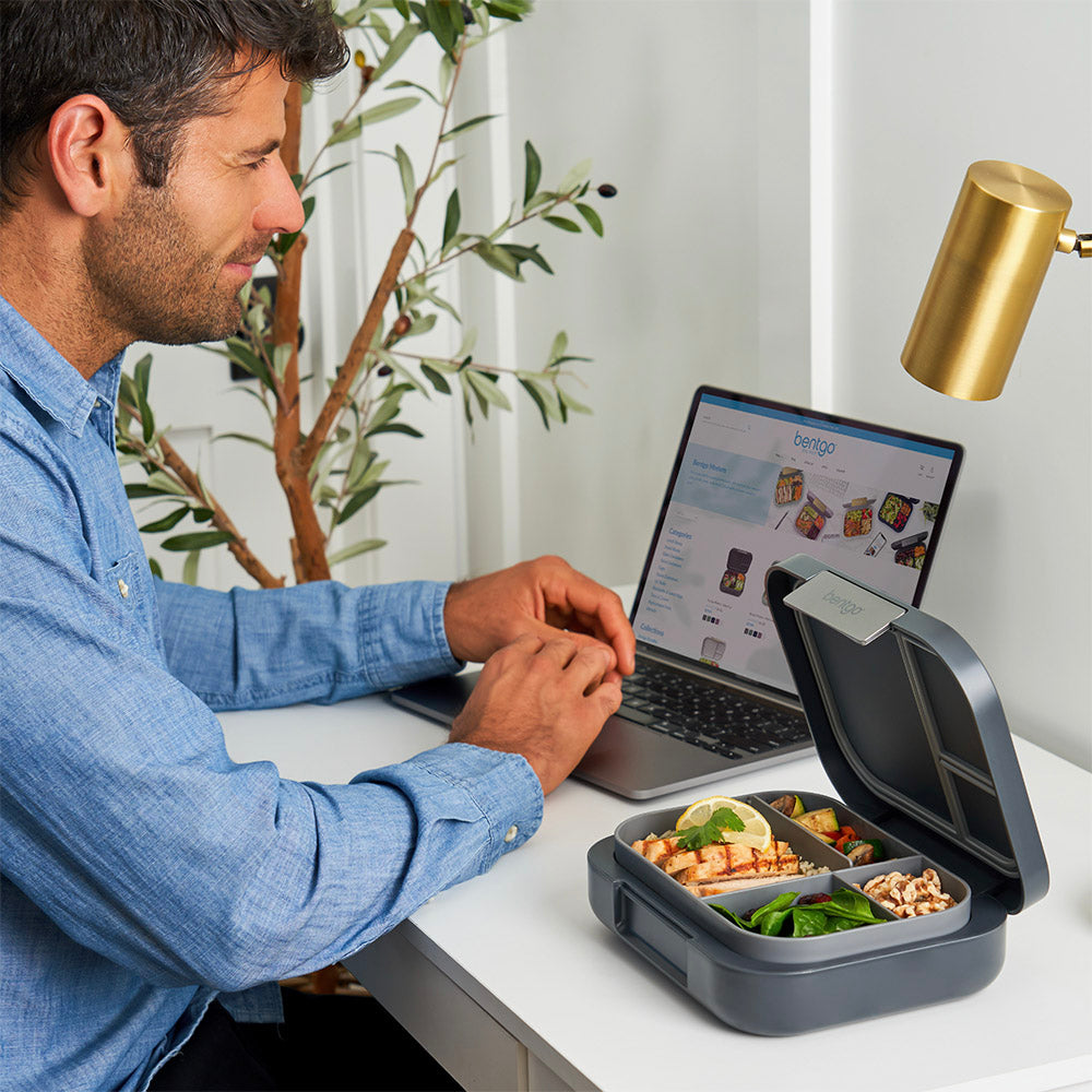 bentgo-modern-lunch-box-and-snack-cup-u8 BGMDNBDL-DG_4.jpg